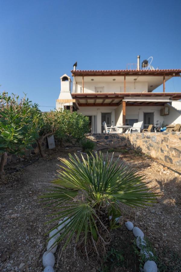 Villa Blue Coast House à Goudhouros Extérieur photo